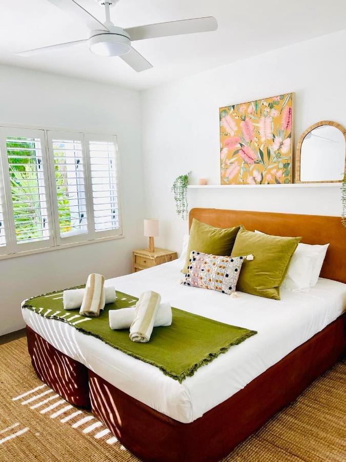 Beachview Apartments At Villa Paradiso Palm Cove Exterior foto